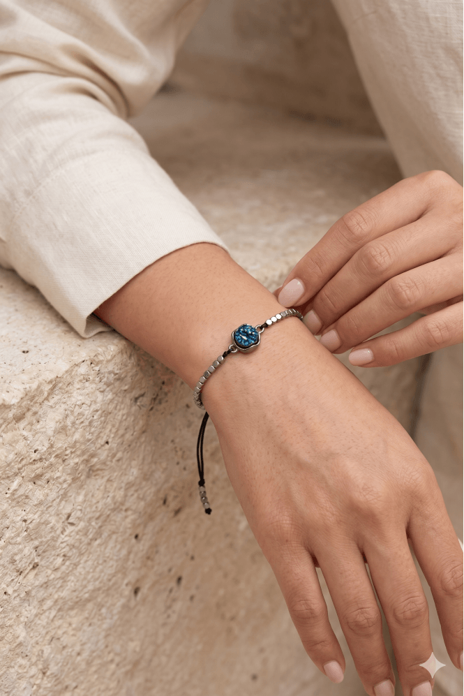 Majique London Adjustable Blue Spark Bracelet