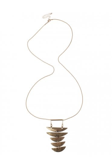 Chic Crescent Pendant Necklace