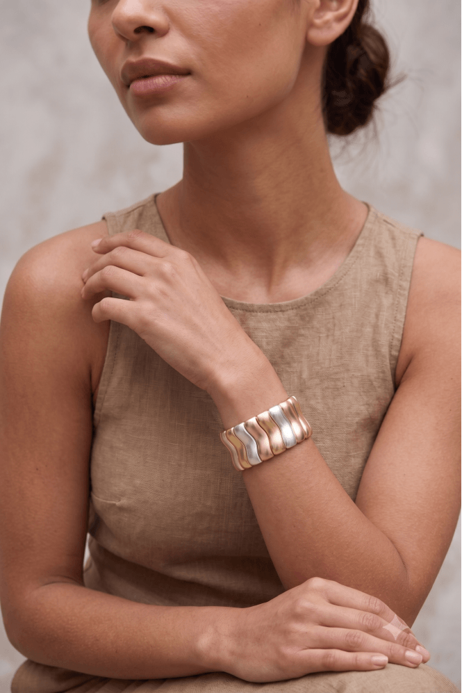 Majique London Chic Horizon Ladder Stretch Bracelet