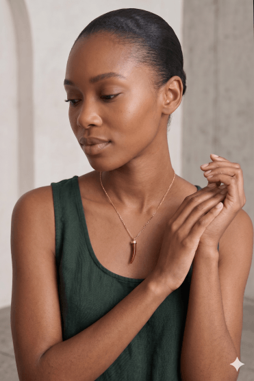 Chic Resin Tooth Pendant Necklace