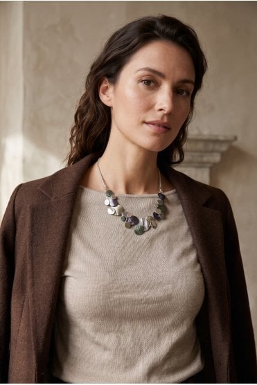 Chic Serpent Chain Necklace With Multihued Coins