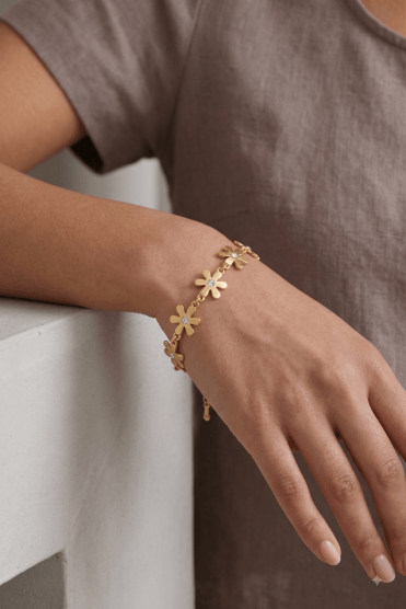 Crystal Bloom Daisy Bracelet