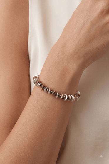 Curved Circle and Crystal Bead Stretch Bracelet