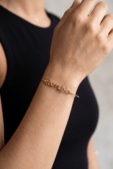 Family Bond Wire Bracelet