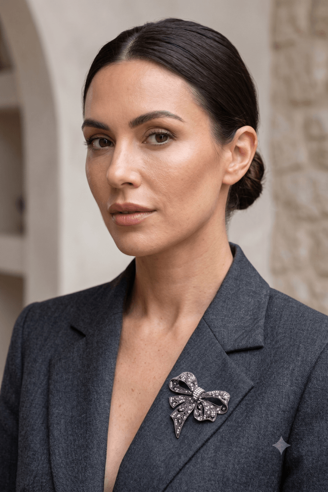 Majique London Gleaming Bow Brooch