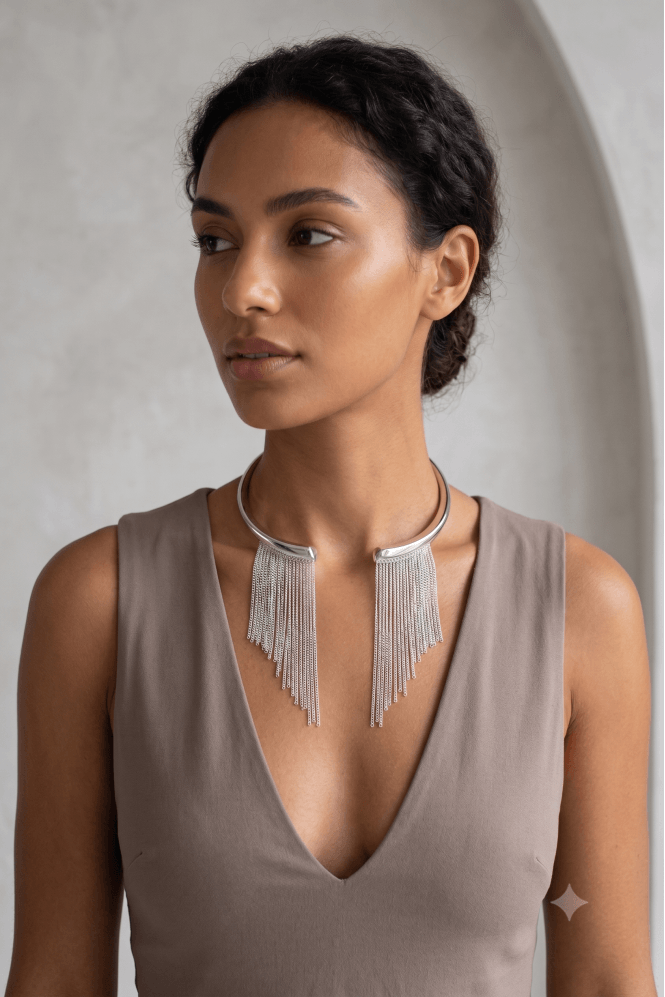 Majique London Gleaming Silver Tassel Chain Choker