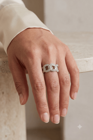 Glimmer Ring with Crystals