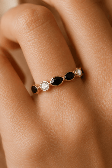 Golden Glam Oval Ring