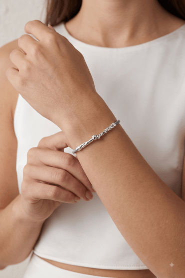 Hammered Bar Magnetic Leather Bracelet