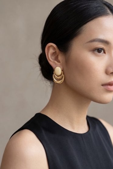 Ivory Glow Drop Earring