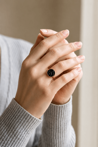 Jet Luxe Stretch Ring