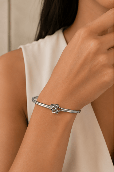 Knot Vibe Bangle