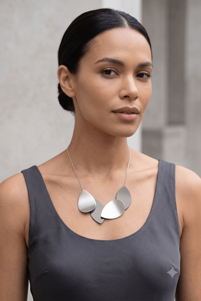 Majique London Lustre Drop Necklace