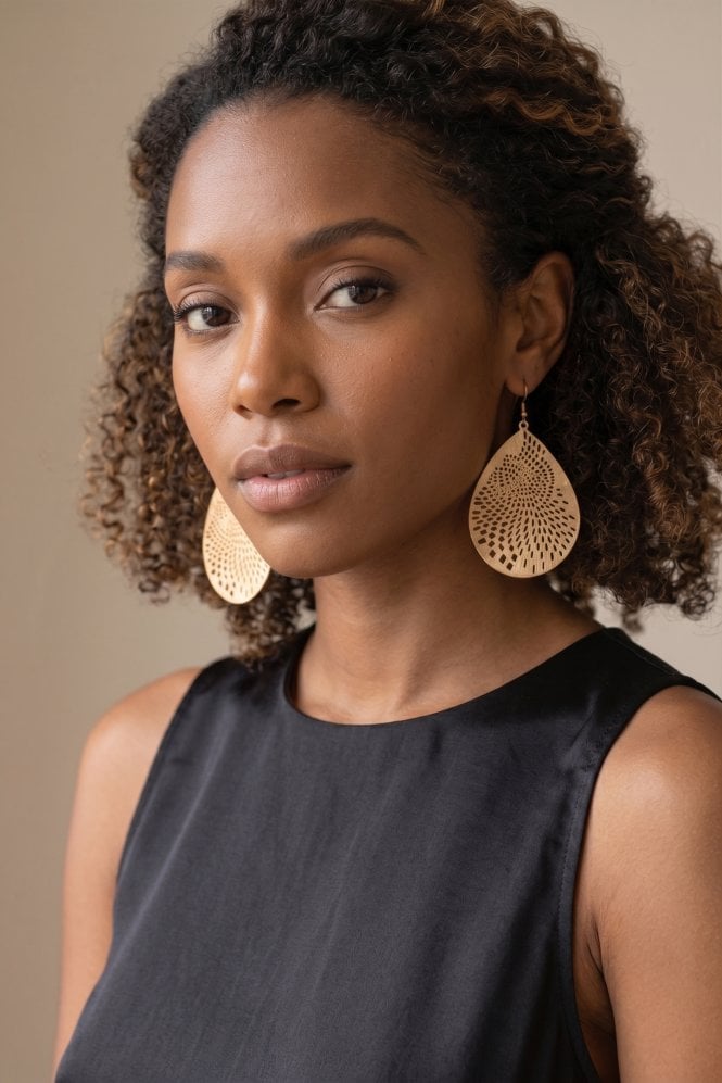 Majique London Luxe Textured Teardrop Earring