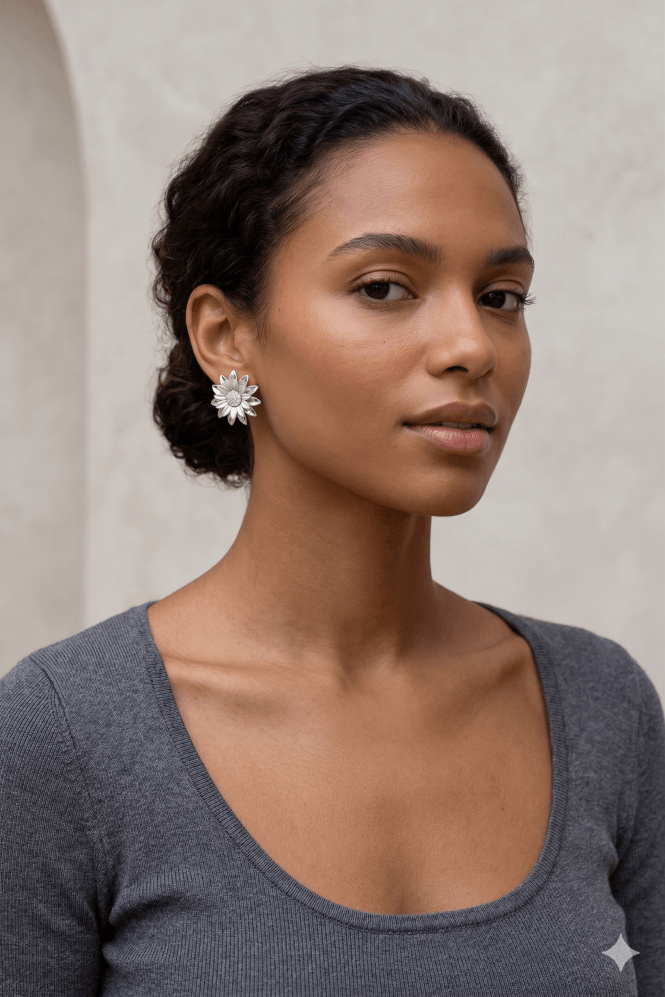 Majique London Matte Rhodium Crystal Bloom Clip On Earring