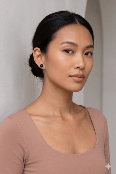 Midnight Pearl Stud Earring