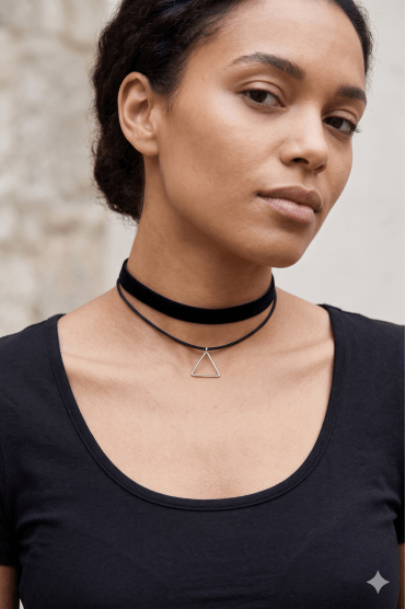 Noir Triangle Cord Choker