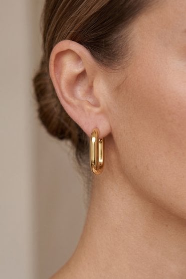 Oval Stud Earrings