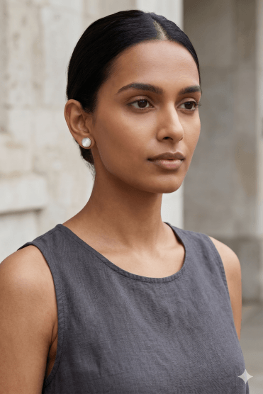 Pearl Radiance Round Stud Earring