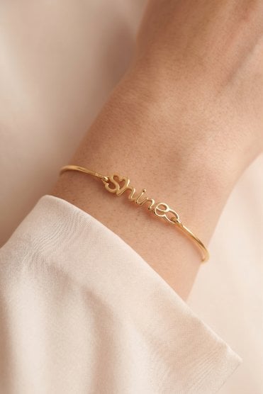 Radiant Shine Wire Bracelet