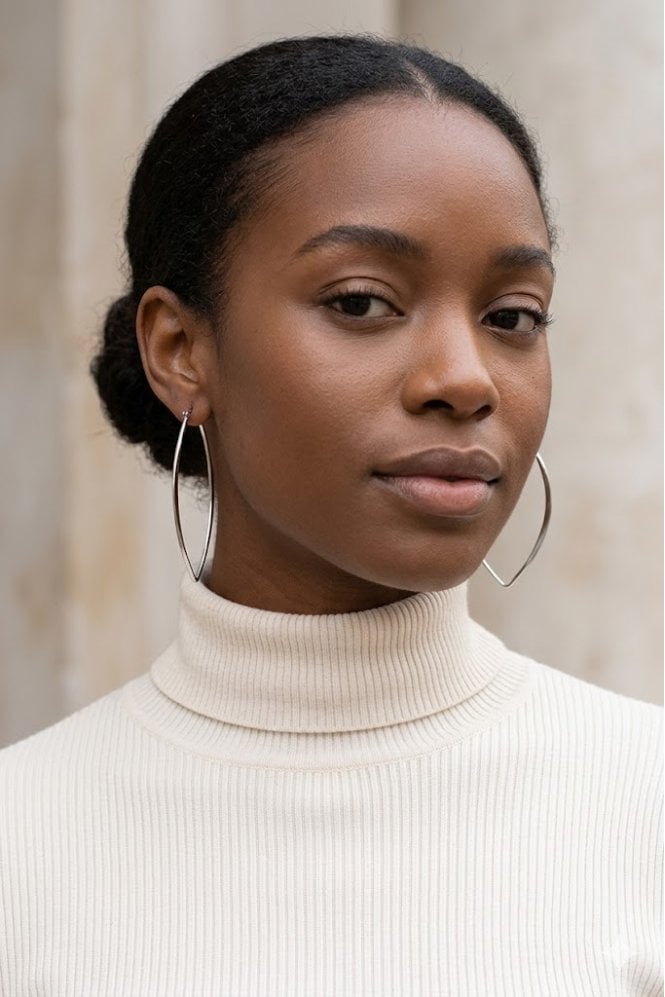 Majique London Sleek Oval Hoop Earring