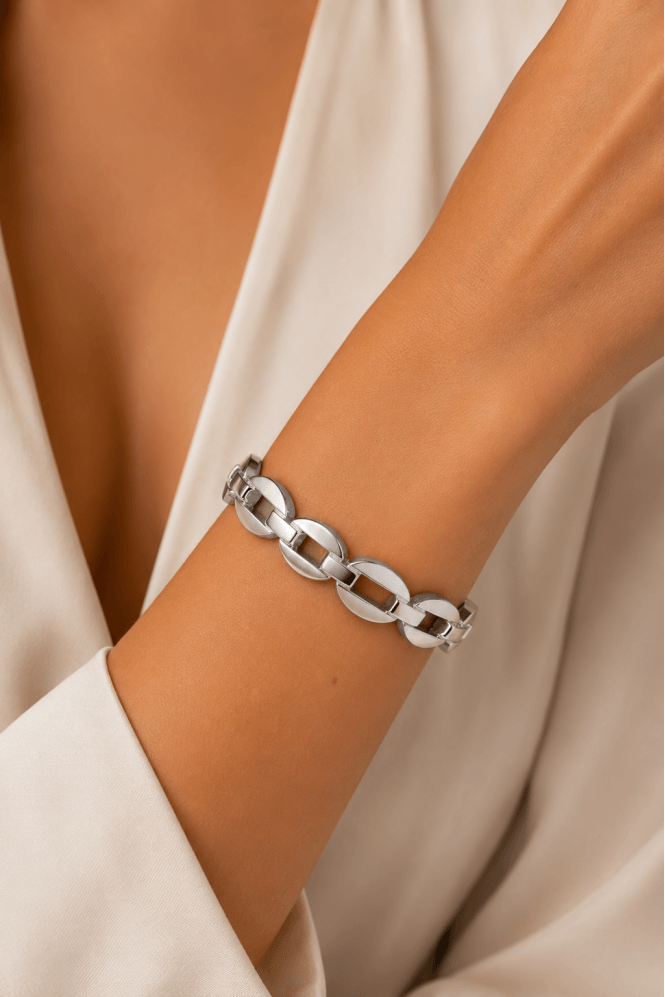 Majique London Sleek Silver Oval Link Bracelet