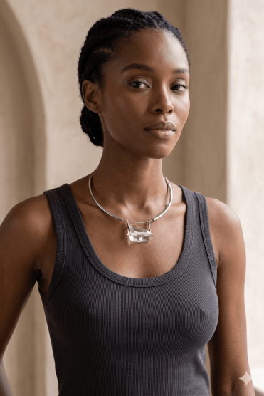 Trendy Rhodium Wire Necklace With Crystal Poly Stone