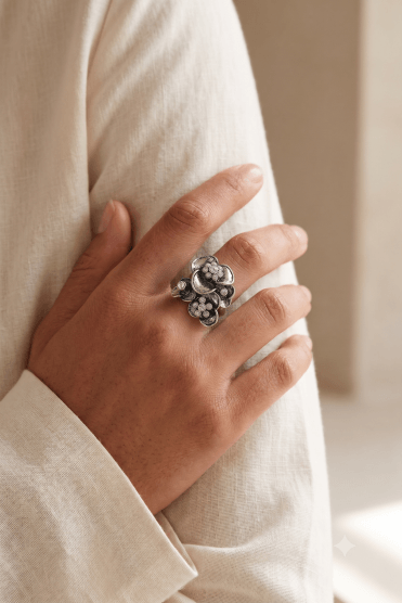 Vintage Spark Flower Ring